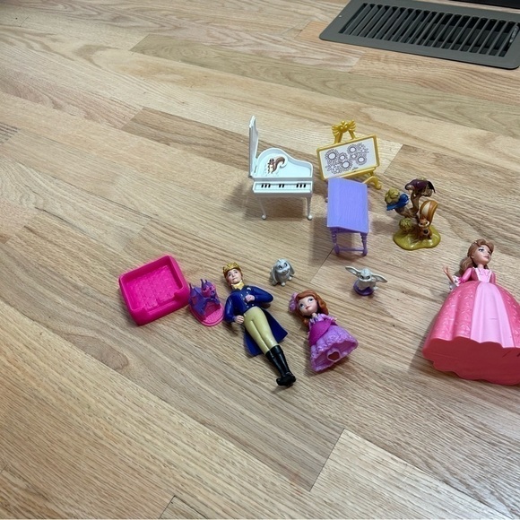 Disney Sophia the First Play Set Figures Princess Kids Toy